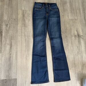 NEW JEN 7 Slim bootcut Jeans